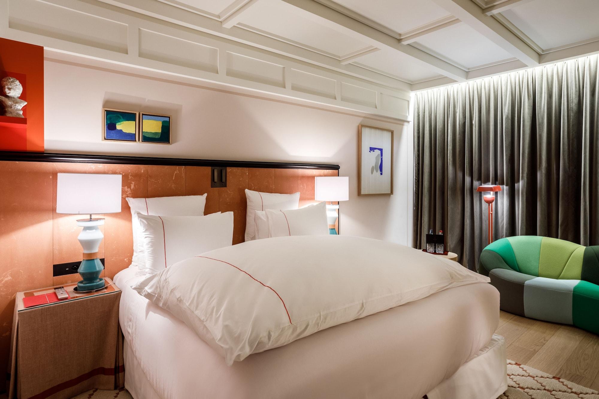 Experimental Marais Hotel 5*