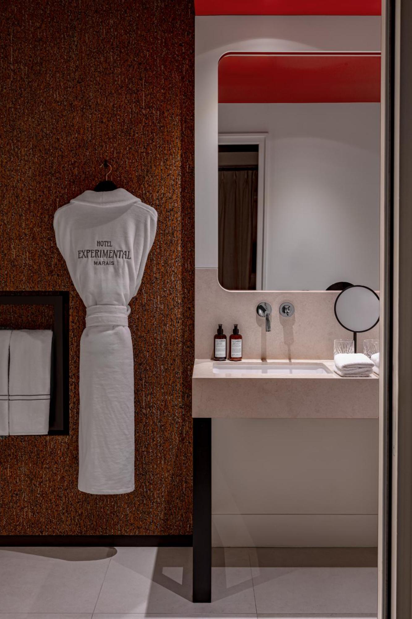 Experimental Marais Hotel 5*